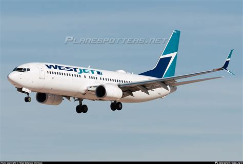 C GWUX WestJet Boeing 737 8CT WL Photo By Felipe Betancur Montoya ID