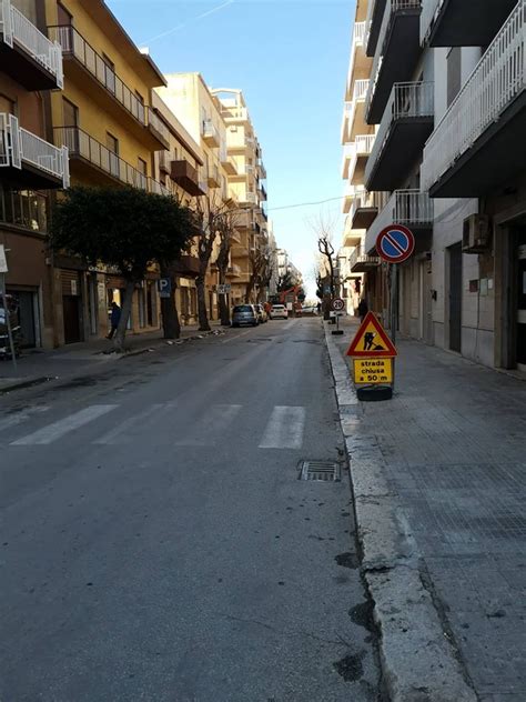 Marsala Automobilisti In Trappola E Commercianti Arrabbiati In Via Sibilla