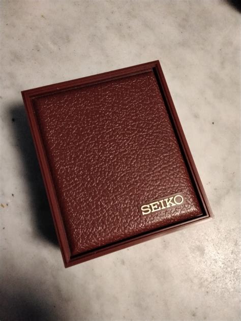 Vintage Seiko Watch Box Hobbies And Toys Memorabilia And Collectibles