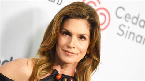 Cindy Crawford 54 Recalls How Her 1st Modeling Agency Asked Her To Remove Her Famous Beauty