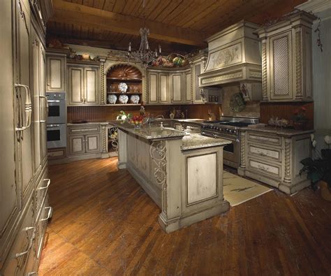 Tuscany Kitchen Features Stainless Steel Viking Appliances 1000