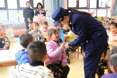 儿童友好 消防宣传进课堂 萌娃齐上防火课澎湃号·政务澎湃新闻 The Paper