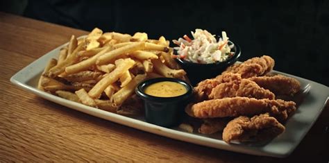 Applebee's All-You-Can-Eat Riblets & Chicken Tenders Deal Is Back, So ...