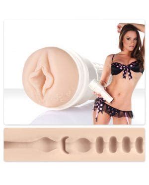 Tori Black Fleshlight Pussy Lotus Masturbator Satisfaction