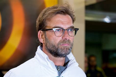 O Treinador Jurgen Klopp Na Harmonia De Semifinal Da Liga Do Europa