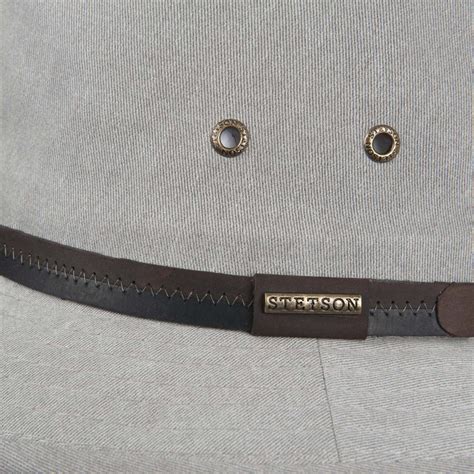 Ava Heavy Twill Hat For Man In Cotton With Nice Leather Belt