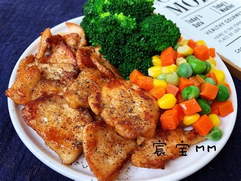 【香煎嫩滑鸡胸肉的做法步骤图，怎么做好吃】宸宝mm下厨房