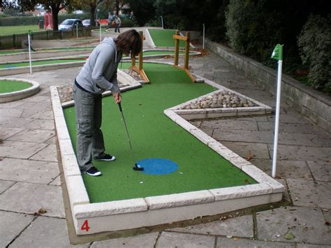 The Ham And Egger Files Poole Park New Hole Crazy Golf Course