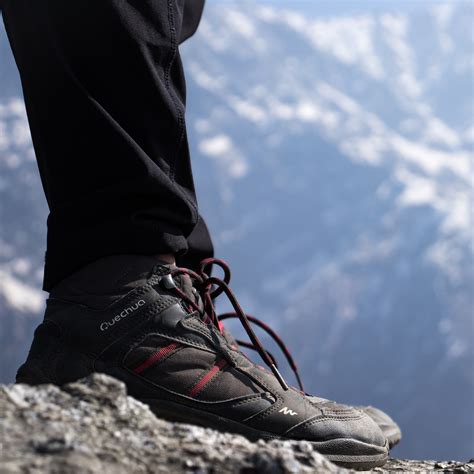 Best Trekking Shoes India For Beginner To Experts 2023