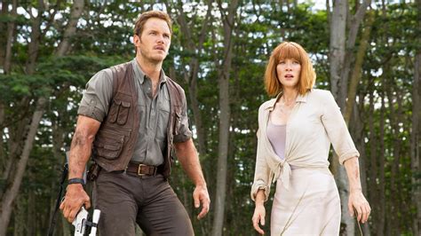 Here's the First Trailer for the 'Jurassic World' Sequel | GQ