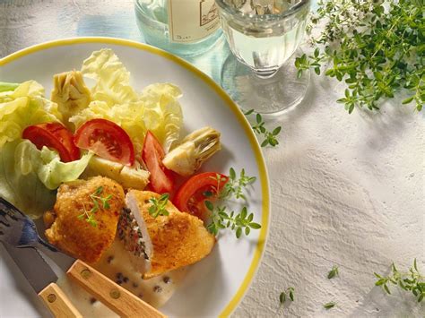 H Hnchen Cordon Bleu Mit Salat Rezept Eat Smarter