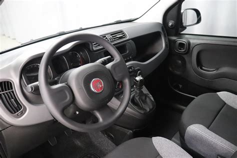 Fiat Panda CROSS 1 0 GSE 51kW Hybrid Klimaanlage Radiovorbereitung