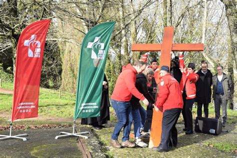 Viana Do Castelo S Mbolos Da Jmj Passam Por Todas As Comunidades