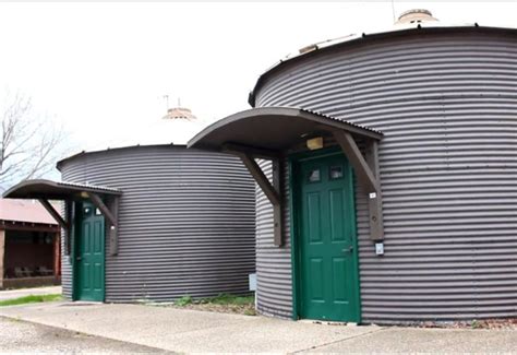 Grain Bin Cottages Wildlife Prairie Park