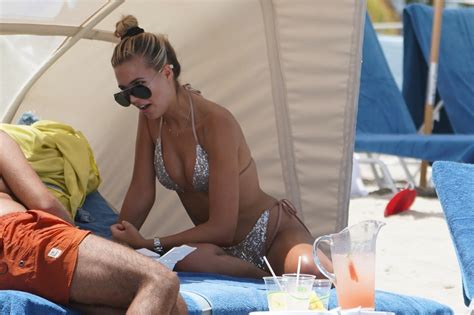 Sandra Kubicka Fappening Sexy Bikini Photos The Fappening