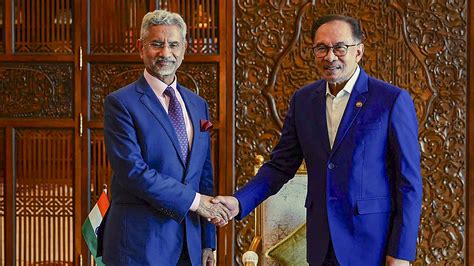 Jaishankar Calls On Malaysian Pm Ibrahim Praises His Vision For