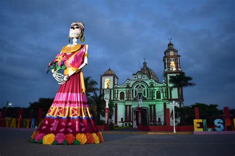 En la Cuenca del Papaloapan conservan la tradición de Día de Muertos