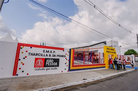 Emef Tharcilla Barbosa Da Franca - Prefeito entrega reestruturação de escola no Grotão e autoriza troca da ...