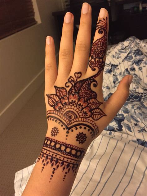 Pin By Mariam Khalid On Mehndi By Mariam Henna Tattoo Designs Henna