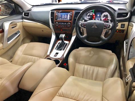 Pajero Sport Dakar Ultimate 2019 Interior - Pengepul Mobil