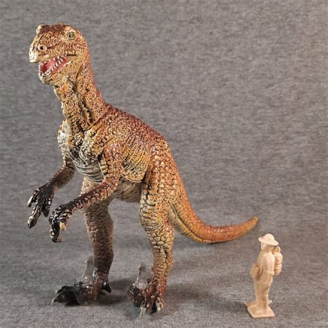 Deinonychus Jurassic Park Toy