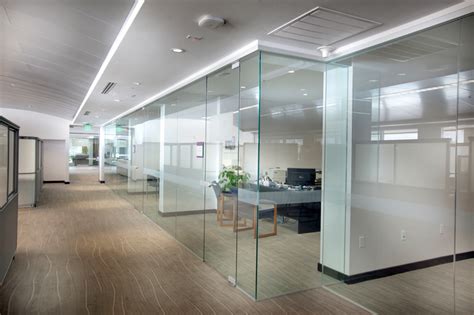 Interior Fixed Glass Partitions - Interior Tech | Seattle | Portland | Spokane | Montana ...