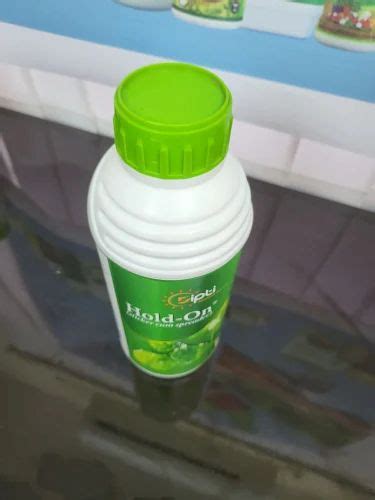 Liquid Bio Tech Grade Ml Hold On Sticker Cum Spreader Bottle