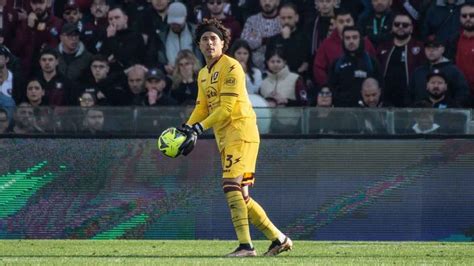 Memo Ochoa Evit La Goleada Del Salernitana En Su Debut En Serie A