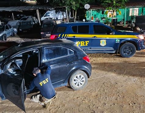 Polícia Rodoviária Federal recupera veículo furtado que usava placas