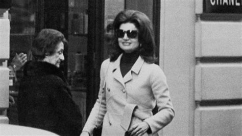 Jackie Kennedy Onassiss Best Globe Trotting Style Moments In Honor O