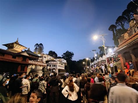 Glimpses of evening Aarti at Pashupatinath Temple (Photo Gallery) - Nepal Minute :: Nepal Minute ...