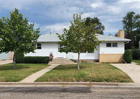 310 12th Ave Ne Jamestown Nd 58401 See Est Value Schools And More