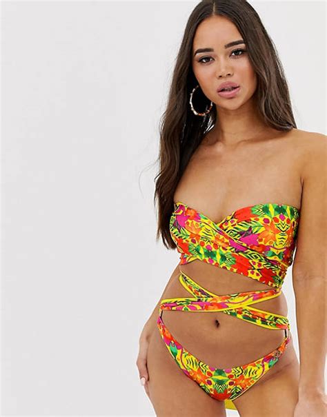 4 Hot Sexy Sian Brice Bikini Pics