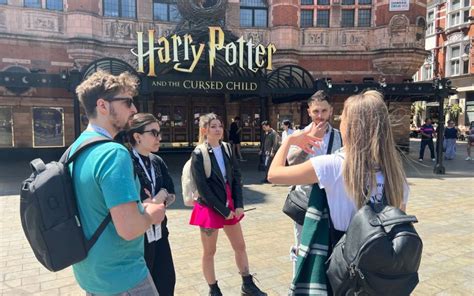 Tour Di Harry Potter A Piedi Visita Alle Locations Dei Film Getyourguide