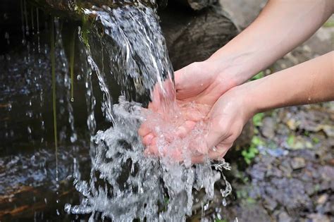 Bere Acqua Dell Acquedotto Giustopeso A Fianco Della Vostra Salute