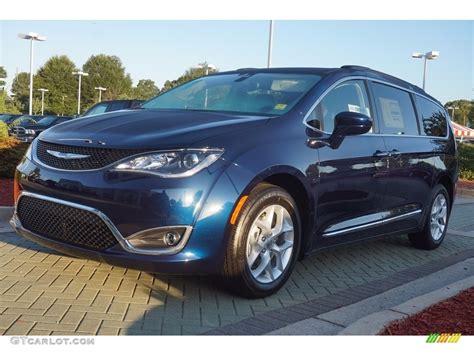 2017 Jazz Blue Pearl Chrysler Pacifica Touring L 113818854 Gtcarlot