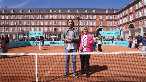 La Plaza Mayor Se Transforma En Una Pista De Tenis Como Aperitivo Del