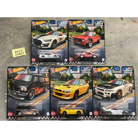Hot Wheels Walmart Exclusives Boulevard Case P Gjt P Set Of Pcs Shopee
