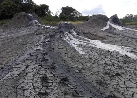 Erupción de volcán de lodo en Antioquia autoridades evalúan daños