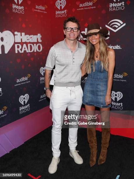 Amy Bobby Bones Photos And Premium High Res Pictures Getty Images