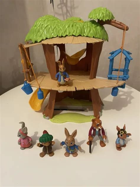 Peter Rabbit Treehouse Playsets And Characters Great Condition £6000