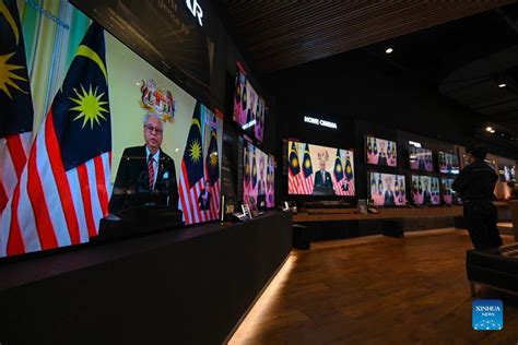 Malaysian Pm Dissolves Parliament Calls For Early National Election Xinhua