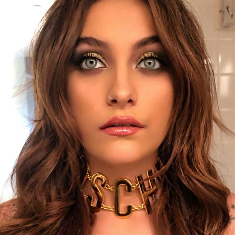 Here S How Paris Jackson S Makeup Artist Makes Her Blue Eyes Stand Out So Much Artofit