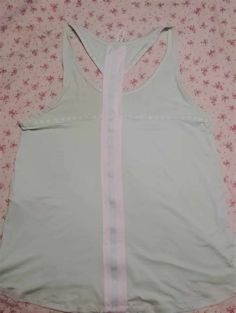 UNDER ARMOUR KNOCK OUT TANK Women S Fashion Tops Sleeveless On Carousell