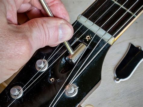 Diy Workshop How To Adjust Your Guitar S Truss Rod