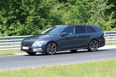 Neuer Skoda Octavia Erlkönig auf Testfahrt Magazin