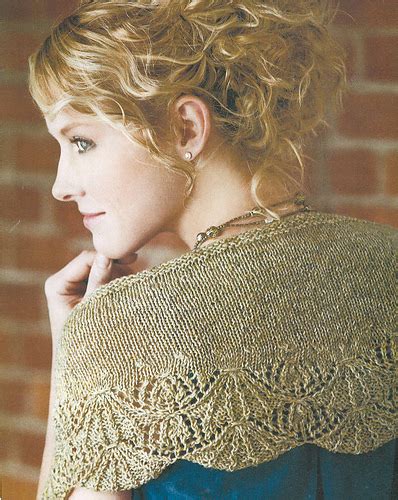 Ravelry Jamie Crescent Shawlette Pattern By Julie Farmer