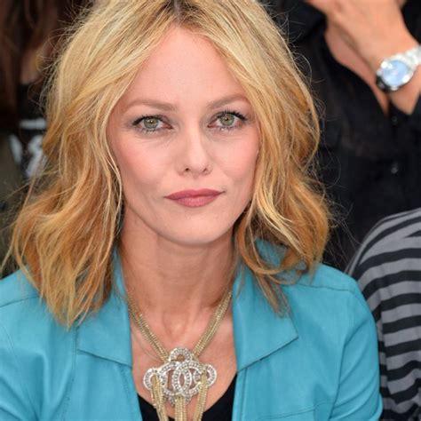 Retour Sur Le Look De Vanessa Paradis Marie Claire