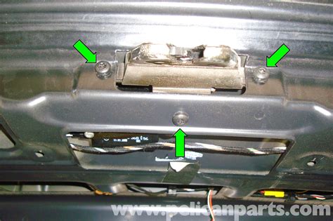 BMW E39 5 Series Trunk Latch Testing And Replacement 1997 2003 525i