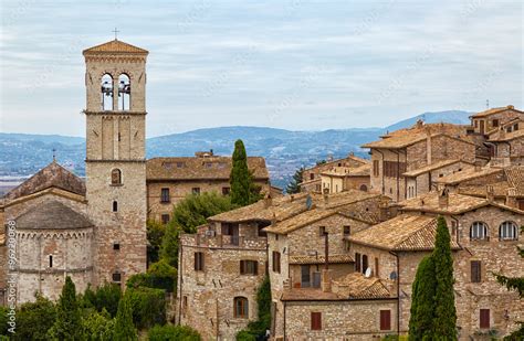 Old Houses In Assisi Umbria Italy Stock Foto Adobe Stock